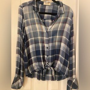 Bella dahl size medium button up plaid blouse w